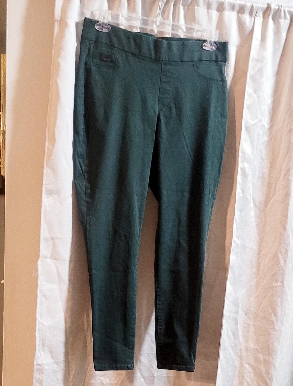 Nine West Heidi Pull On Skinny Pants In Dark Green. Ladies Size 12
